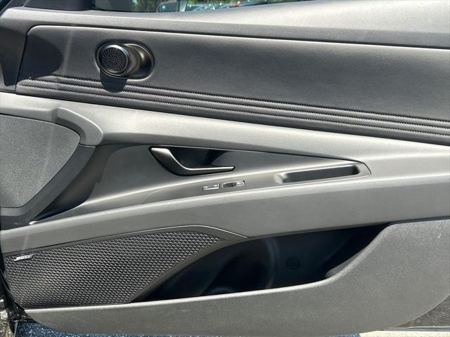2025 Hyundai Elantra Hybrid Limited