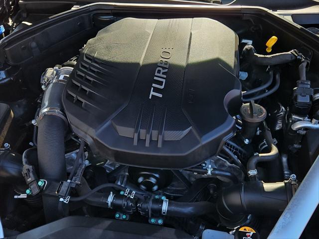2024 Genesis G70 3.3T RWD Sport Advanced