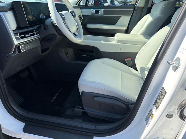 2025 Hyundai Santa Fe SE