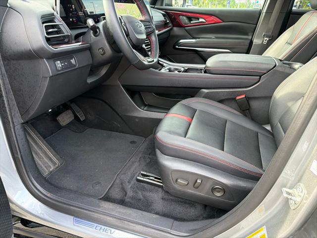2025 Chevrolet Traverse FWD RS