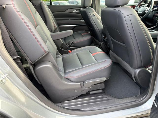 2025 Chevrolet Traverse FWD RS
