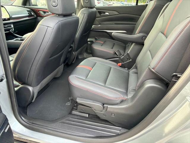 2025 Chevrolet Traverse FWD RS