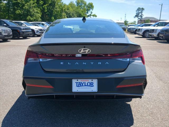2026 Hyundai Elantra SEL Sport Premium
