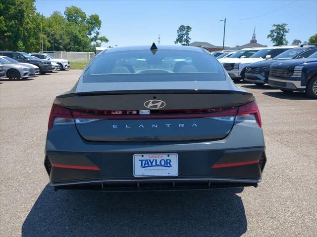 2026 Hyundai Elantra SEL Sport Premium