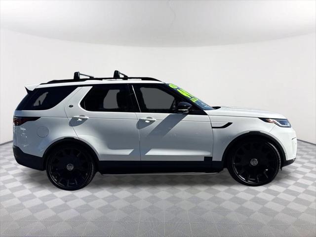 2025 Land Rover Discovery P300 S