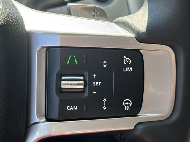 2025 Land Rover Discovery P300 S