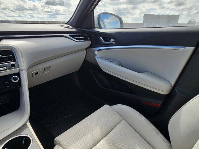 2025 Genesis G70 2.5T RWD