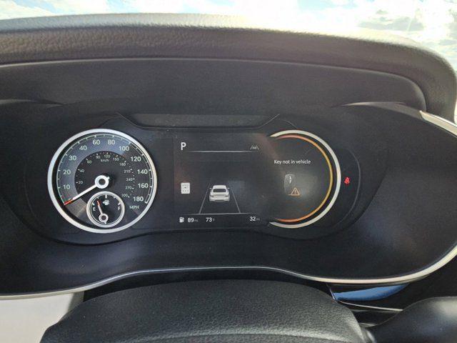2025 Genesis G70 2.5T RWD