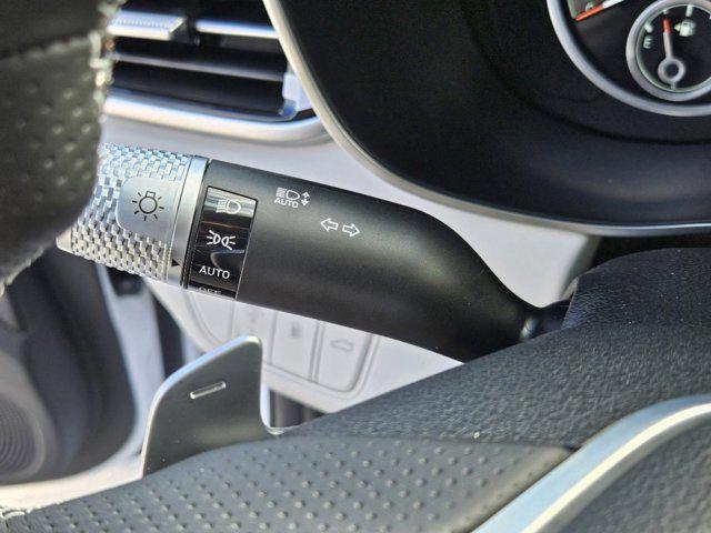 2025 Genesis G70 2.5T RWD
