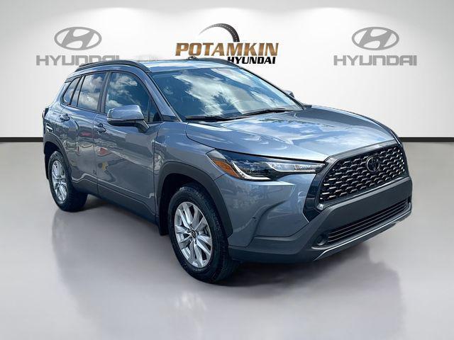 2024 Toyota Corolla Cross LE