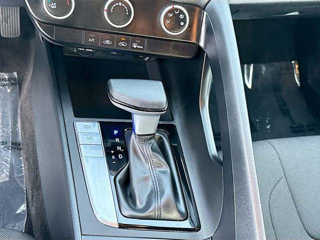 2023 Hyundai Elantra SE