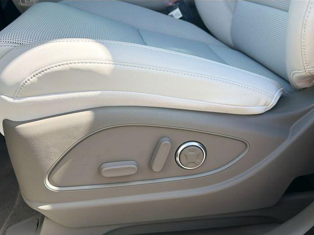 2026 Hyundai Palisade Blue SEL Premium 8P