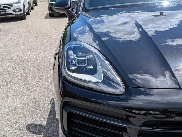 2023 Porsche Cayenne Base