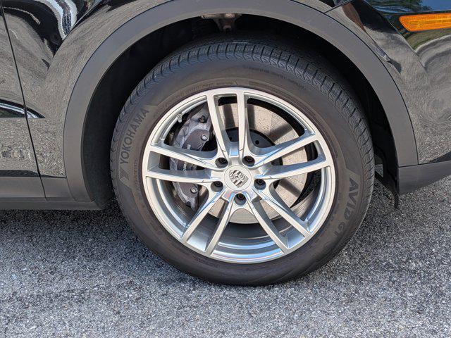 2023 Porsche Cayenne Base