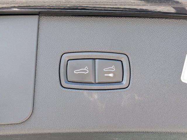 2023 Porsche Cayenne Base