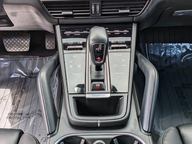 2023 Porsche Cayenne Base
