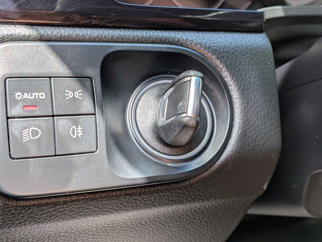 2023 Porsche Cayenne Base