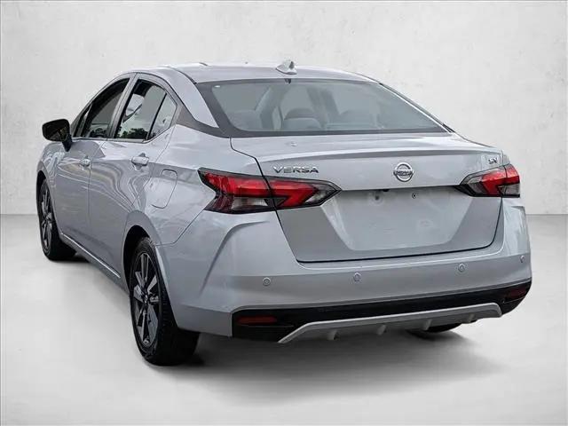 2021 Nissan Versa SV Xtronic CVT