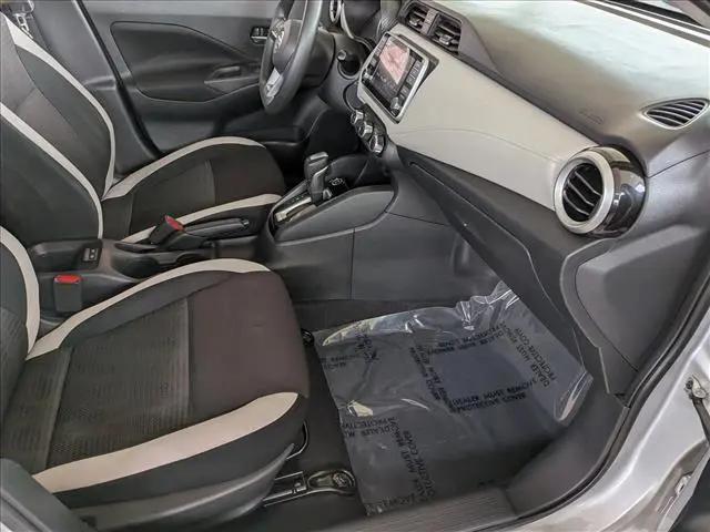 2021 Nissan Versa SV Xtronic CVT