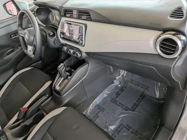 2021 Nissan Versa SV Xtronic CVT