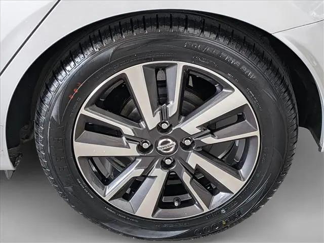 2021 Nissan Versa SV Xtronic CVT