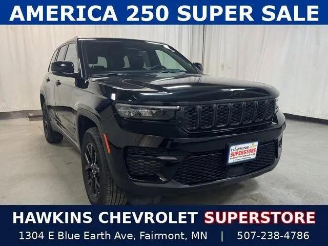 2025 Jeep Grand Cherokee Altitude 4x4 for sale in Fairmont, MN