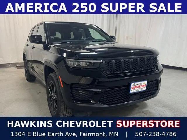 2025 Jeep Grand Cherokee Altitude 4x4 for sale in Fairmont, MN