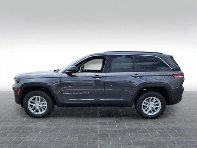 2026 Jeep Grand Cherokee GRAND CHEROKEE LAREDO 4X4 2026 Jeep Grand Cherokee GRAND CHEROKEE LAREDO 4X4