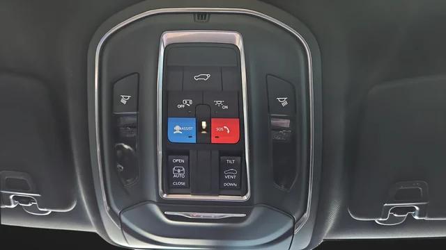 2026 Jeep Grand Cherokee Altitude 4x4