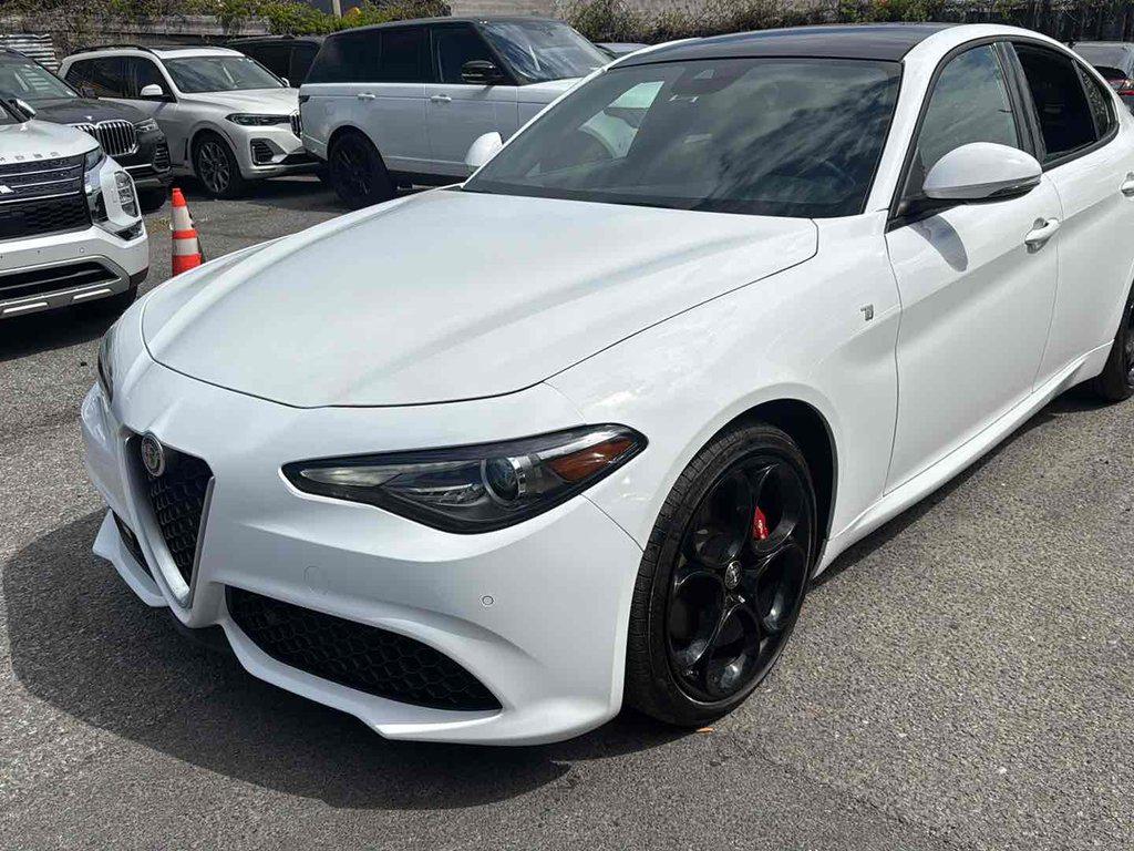 Alfa White 2022 Alfa Romeo Giulia Ti AWD Sedan All-Wheel Drive Automatic