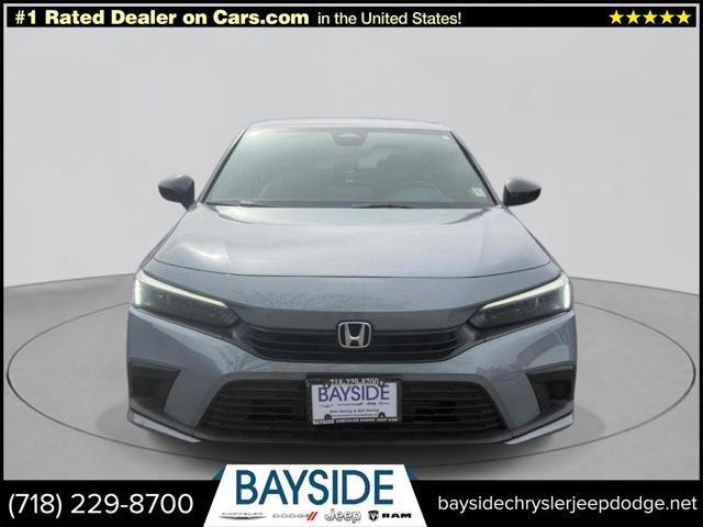 View vehicle photo 5