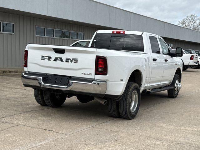 2026 RAM Ram 3500 RAM 3500 TRADESMAN CREW CAB 4X4 8 BOX