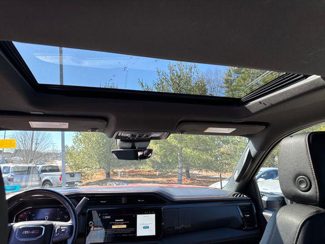 2024 GMC Sierra 2500HD 4WD Crew Cab Standard Bed AT4