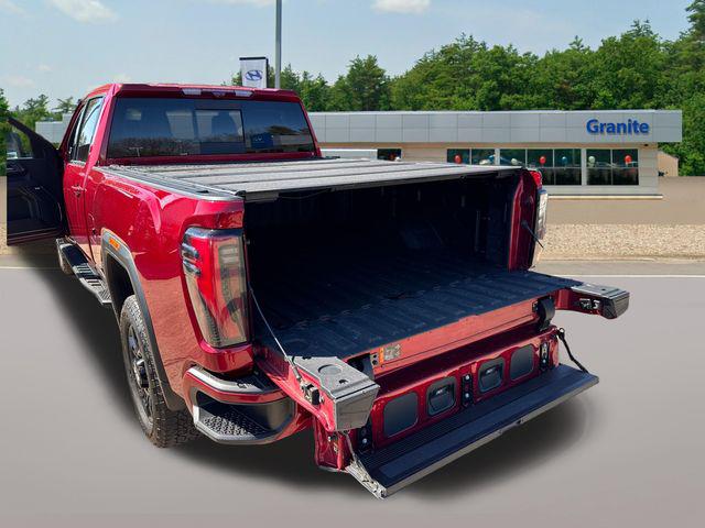 2024 GMC Sierra 2500HD 4WD Crew Cab Standard Bed AT4