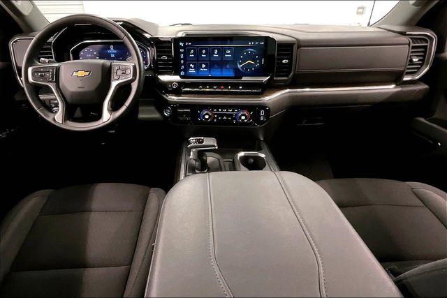 2023 Chevrolet Silverado 1500 4WD Crew Cab Standard Bed LT