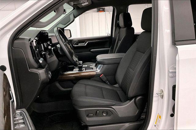 2023 Chevrolet Silverado 1500 4WD Crew Cab Standard Bed LT