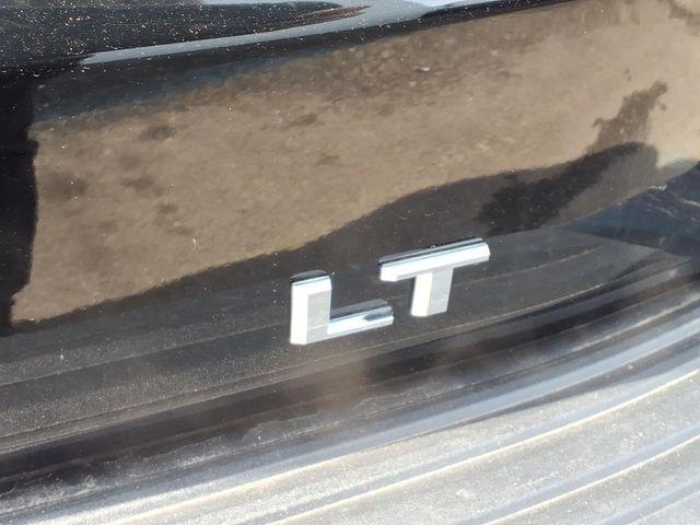 2025 Chevrolet Suburban 4WD LT