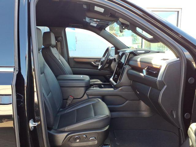 2025 GMC Yukon XL 4WD Denali