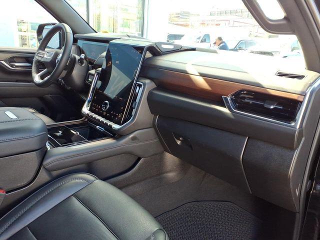 2025 GMC Yukon XL 4WD Denali