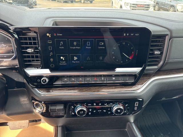 2024 GMC Sierra 1500 4WD Crew Cab Standard Box Elevation