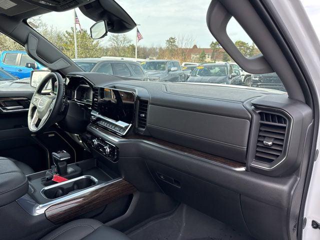 2024 GMC Sierra 1500 4WD Crew Cab Standard Box Elevation