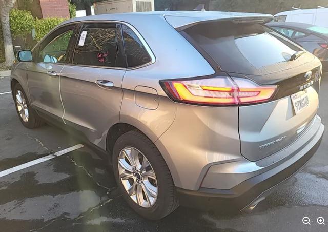 2022 Ford Edge Titanium