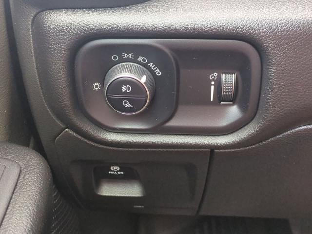 2023 Ram 1500 Big Horn Crew Cab 4x4 5'7" Box
