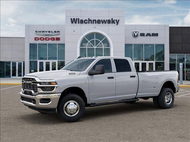 2026 RAM Ram 3500 RAM 3500 TRADESMAN CREW CAB 4X4 8 BOX