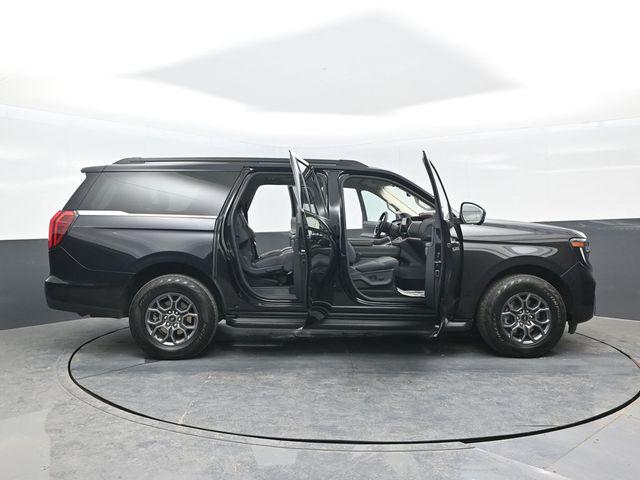 2025 Ford Expedition Active MAX