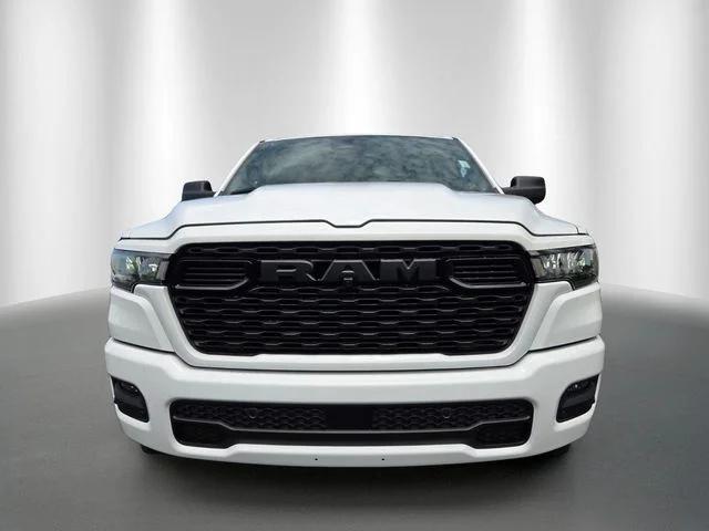 2026 RAM 1500 RAM 1500 EXPRESS CREW CAB 4X2 57 BOX