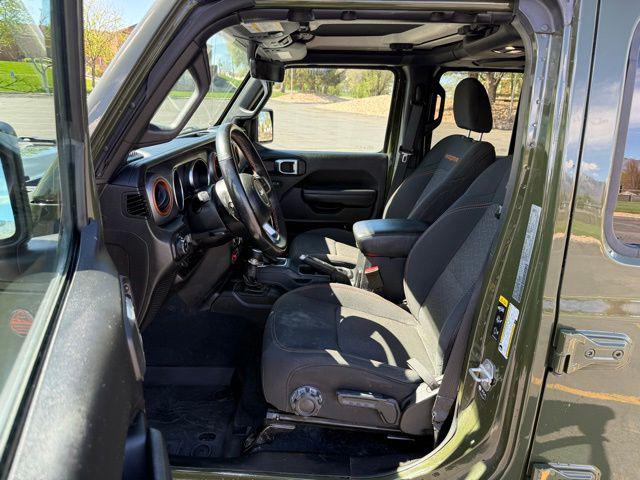 2022 Jeep Gladiator Sport