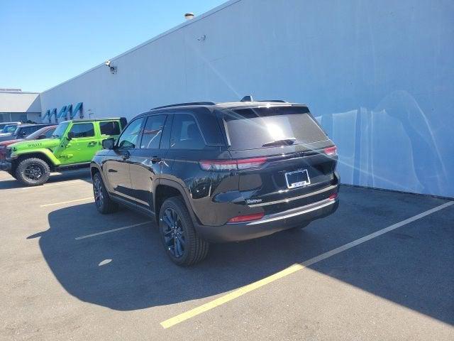 2026 Jeep Grand Cherokee 85th Anniversary Edition
