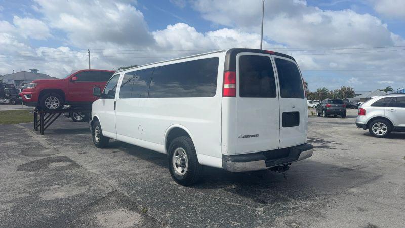 2016 Chevrolet Express LT