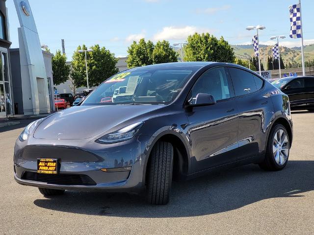 2023 Tesla Model Y Long Range Dual Motor All-Wheel Drive